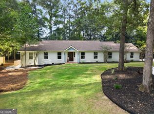 860 Landmark Dr, Sandy Springs, GA 30342