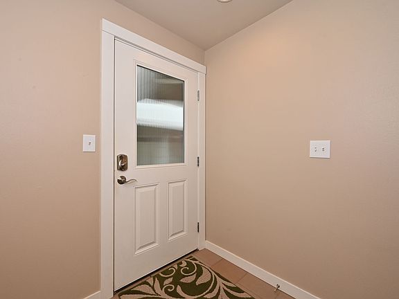3rd image of 2034 Eastlake Ave E Unit B