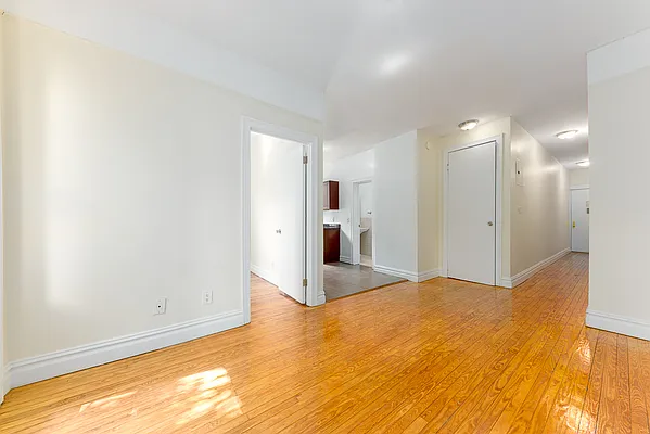 Rented by A&E Real Estate Management | media 7