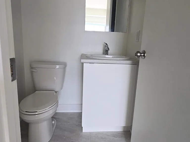 16 Melbourne Ave #310C — Photo 11
