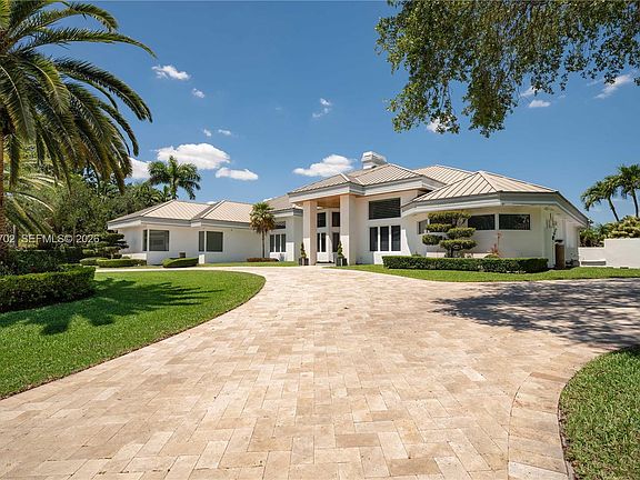 5th image of 3425 Saddlebrook Ln