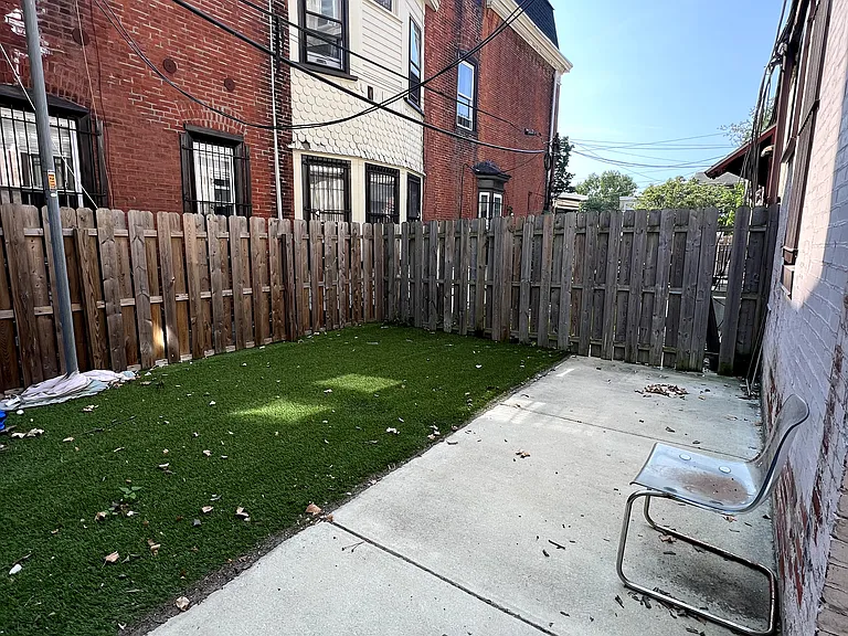 211 S 42nd St #H — Photo 73