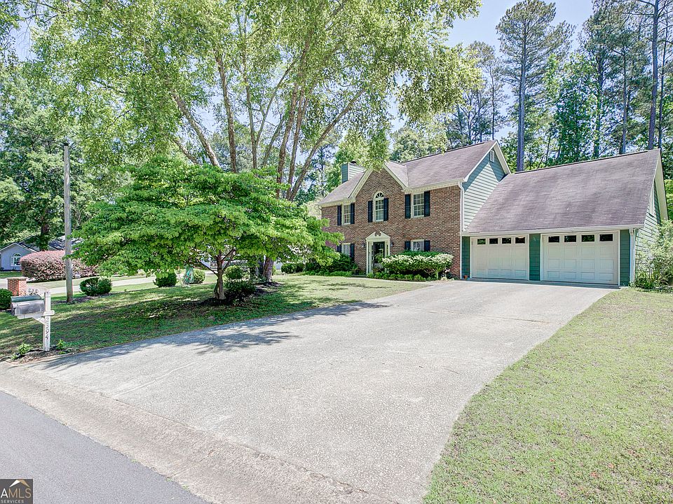 1st image of 2394 Southern Oak Dr SW