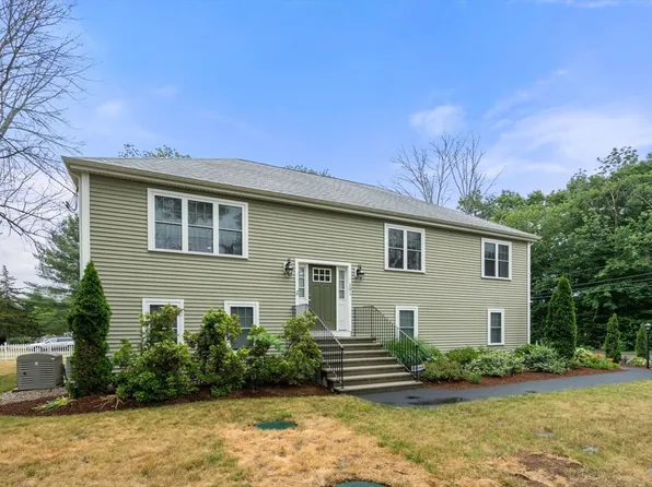 101 Prospect Hill St, Taunton, MA 02780