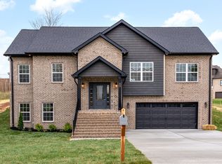 623 E Glenridge Ln, Clarksville, TN 37043