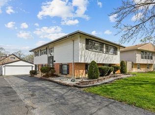 16948 Briargate Dr, Country Club Hills, IL