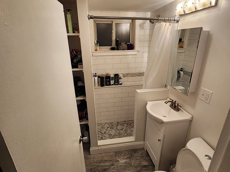 65 Chiswick Rd #2 — Photo 26