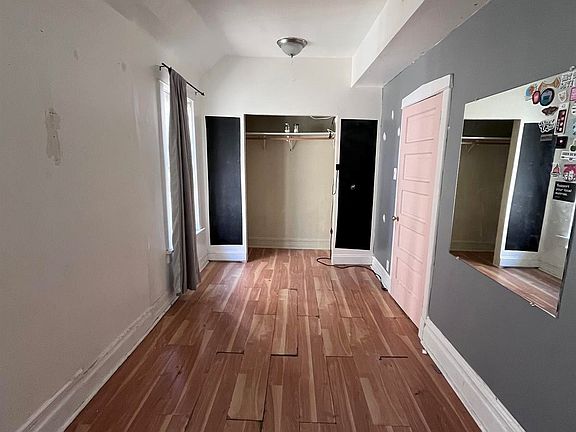 4th image of 3530 W Lyndale St Unit 1