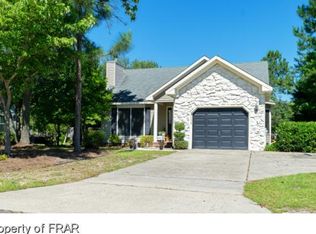 167 E Twelve Oaks Rd, Raeford, NC 28376