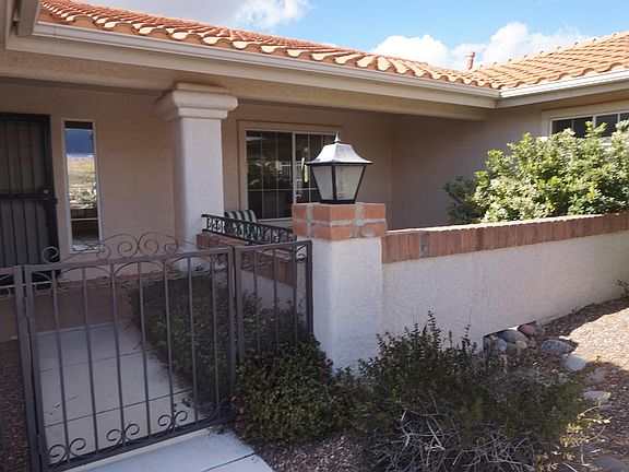 4th image of 790 E Desert Glen Dr