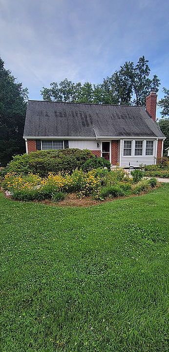 2nd image of 8807 Cromwell Dr
