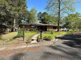 800 Briar Rdg, Woodville, TX 75979