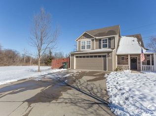 1800 Villo Woods Ct, Lawrence, KS 66044