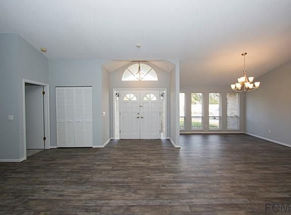3rd image of 24 Flat Rock Ln