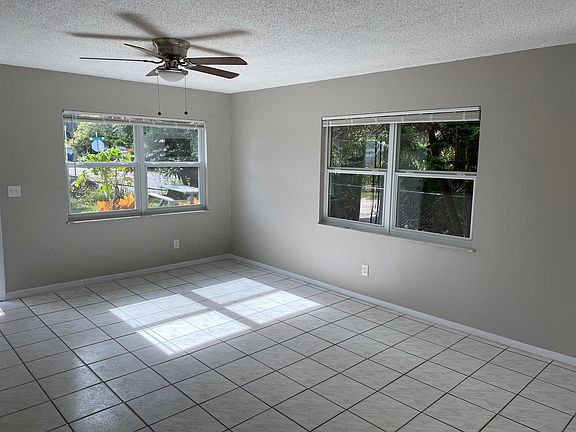 3rd image of 6569 Westmont Dr