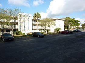 1st image of 900 Tallwood Ave APT 301