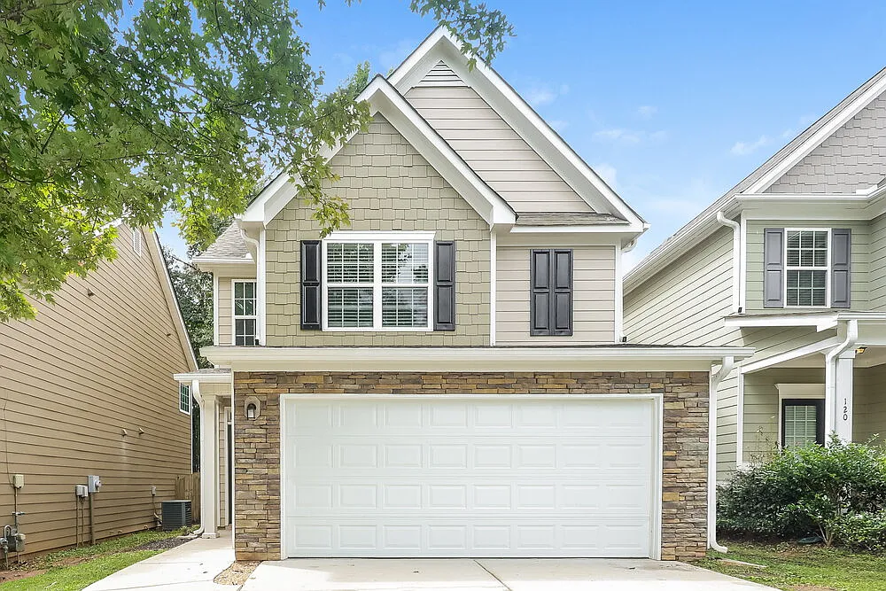 3 bed, 2.5 bath, 1553 sqft, $2,035 — Photo 1