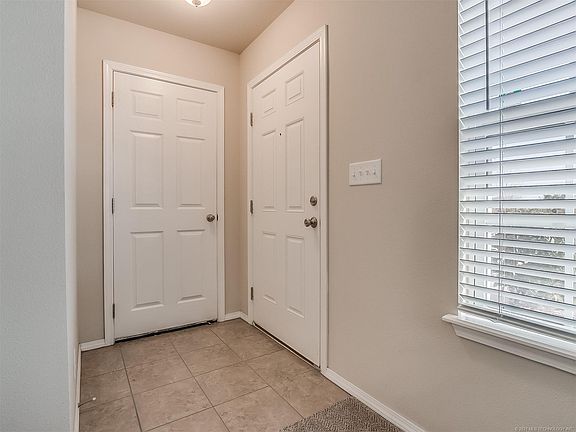 3rd image of 7416 S Gardenia Ave