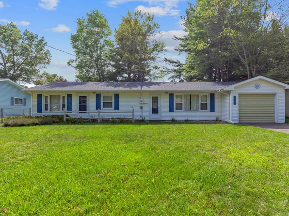 8884 South St, Saint Helen, MI 48656