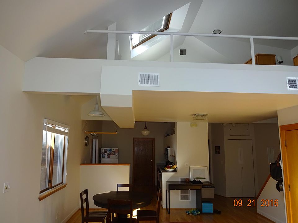 1st image of 1714 N Burling St Floor 2