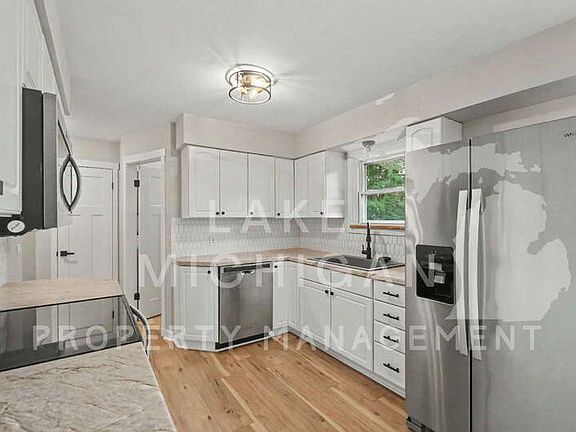 5th image of 1652 Oakbrook Dr