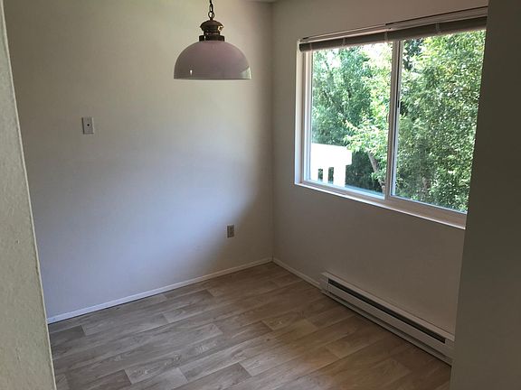 3rd image of 17204 NE 45th St #162