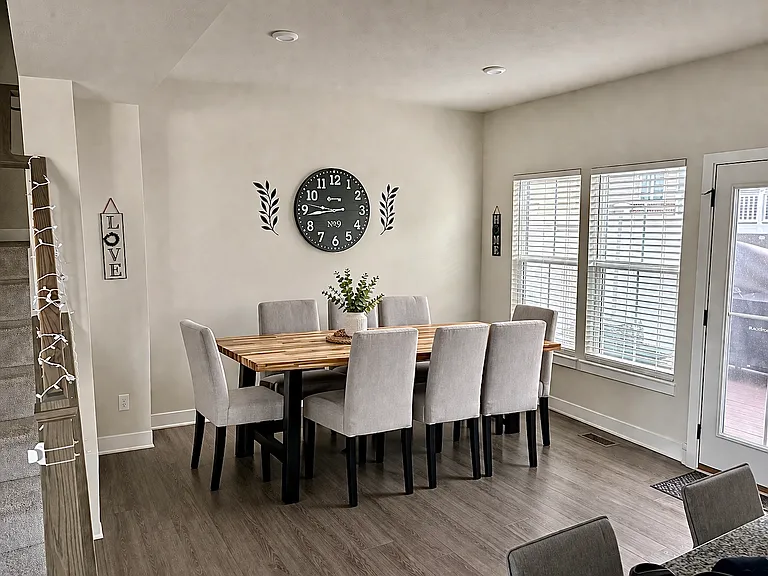 217 Cranesbill Dr — Photo 10