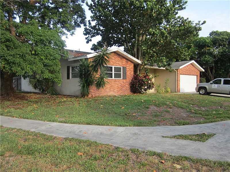 2nd image of 170 Mohigan Cir