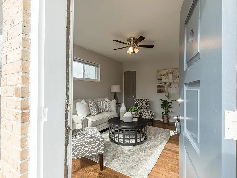 2932 Hallmark Ln — Photo 16