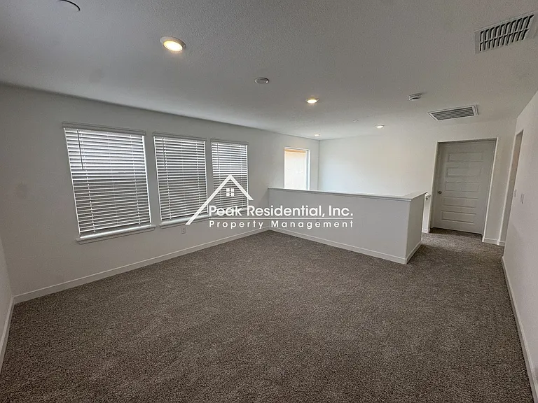 12636 Hereford Ave — Photo 13