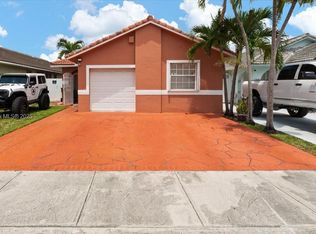 7568 W 4th Ct, Hialeah, FL 33014