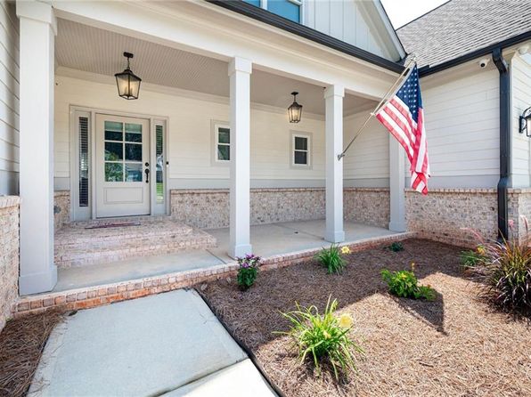 569 White Oak Way, Monroe, GA 30655