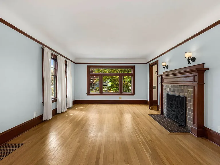 1513 N Dorothy Pl — Photo 4