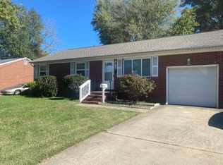924 Aberdeen Rd, Hampton, VA 23666