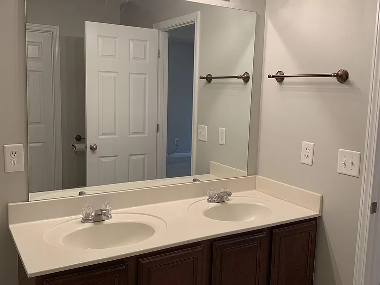 8350 Rossi Rd — Photo 16