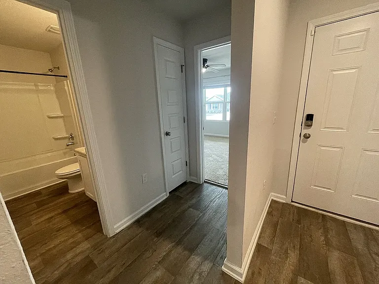 5628 Fulcina Ct — Photo 3