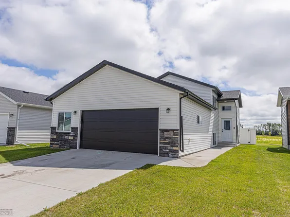 6908 67th St S, Horace, ND 58047