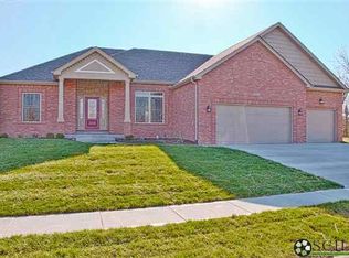 2875 Trillium Way, Columbus, IN 47201