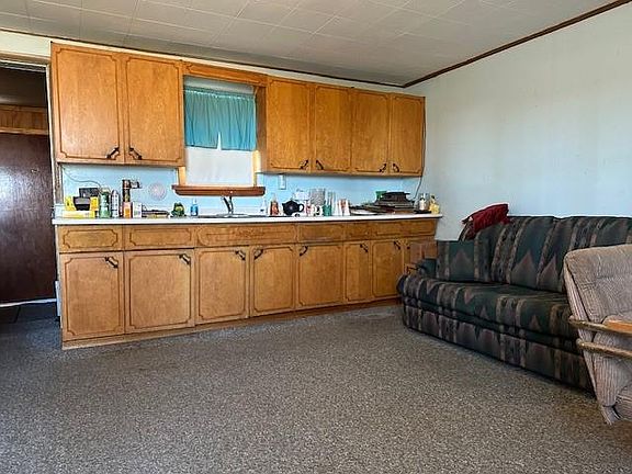 4th image of 2107 Gould Rd