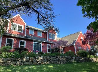 33 Vista Dr, Shelburne, VT 05482