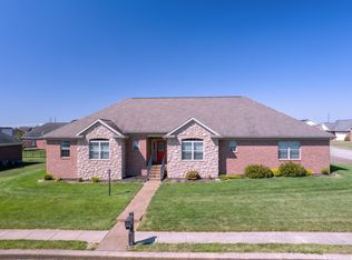 2833 Hannah Ct, Newburgh, IN 47630