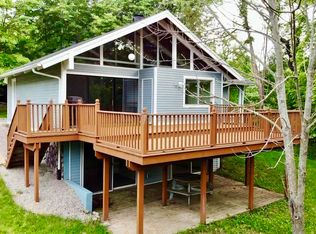 1715 Nottingham Trl, Ionia, MI 48846