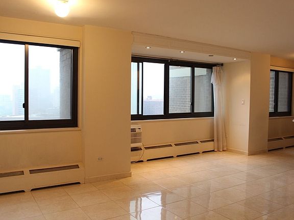4th image of 80 Gold St #20G