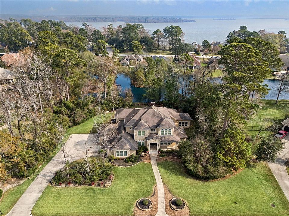 1st image of 21018 Kings River Point