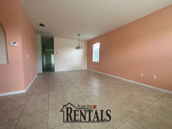 2nd image of 3207 Magnolia Meadows Dr
