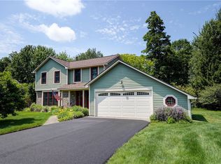 309 Amy Ln, Brockport, NY 14420