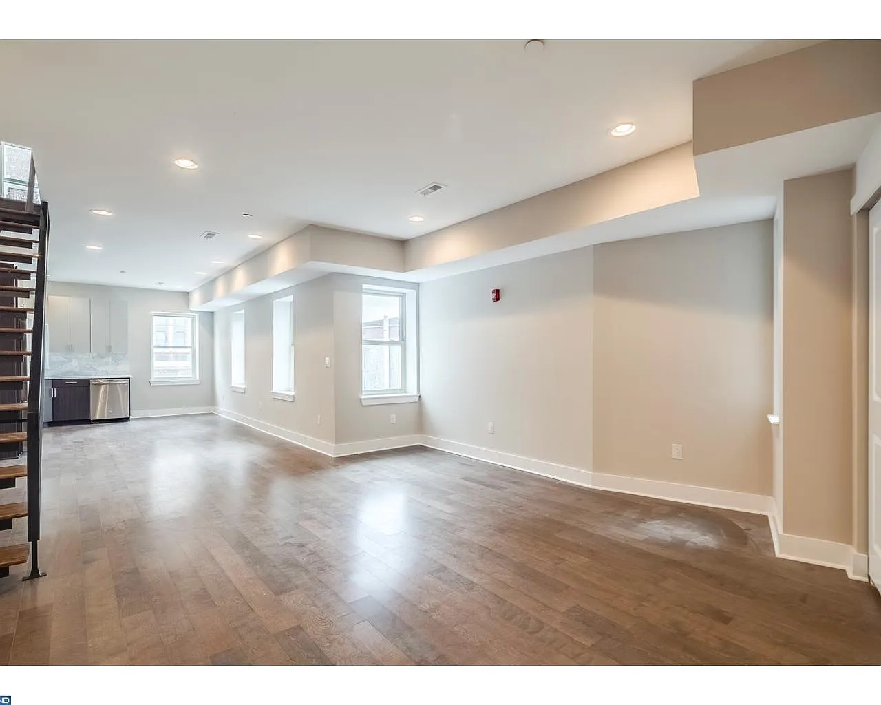 2512 Frankford Ave photo 1