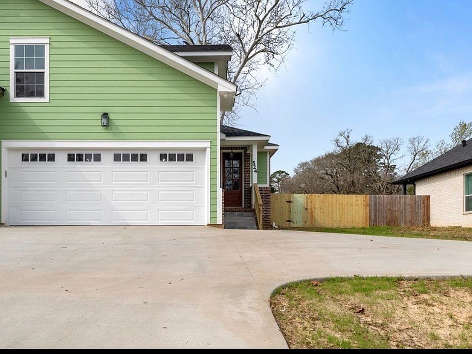 1st image of 524 Burk St
