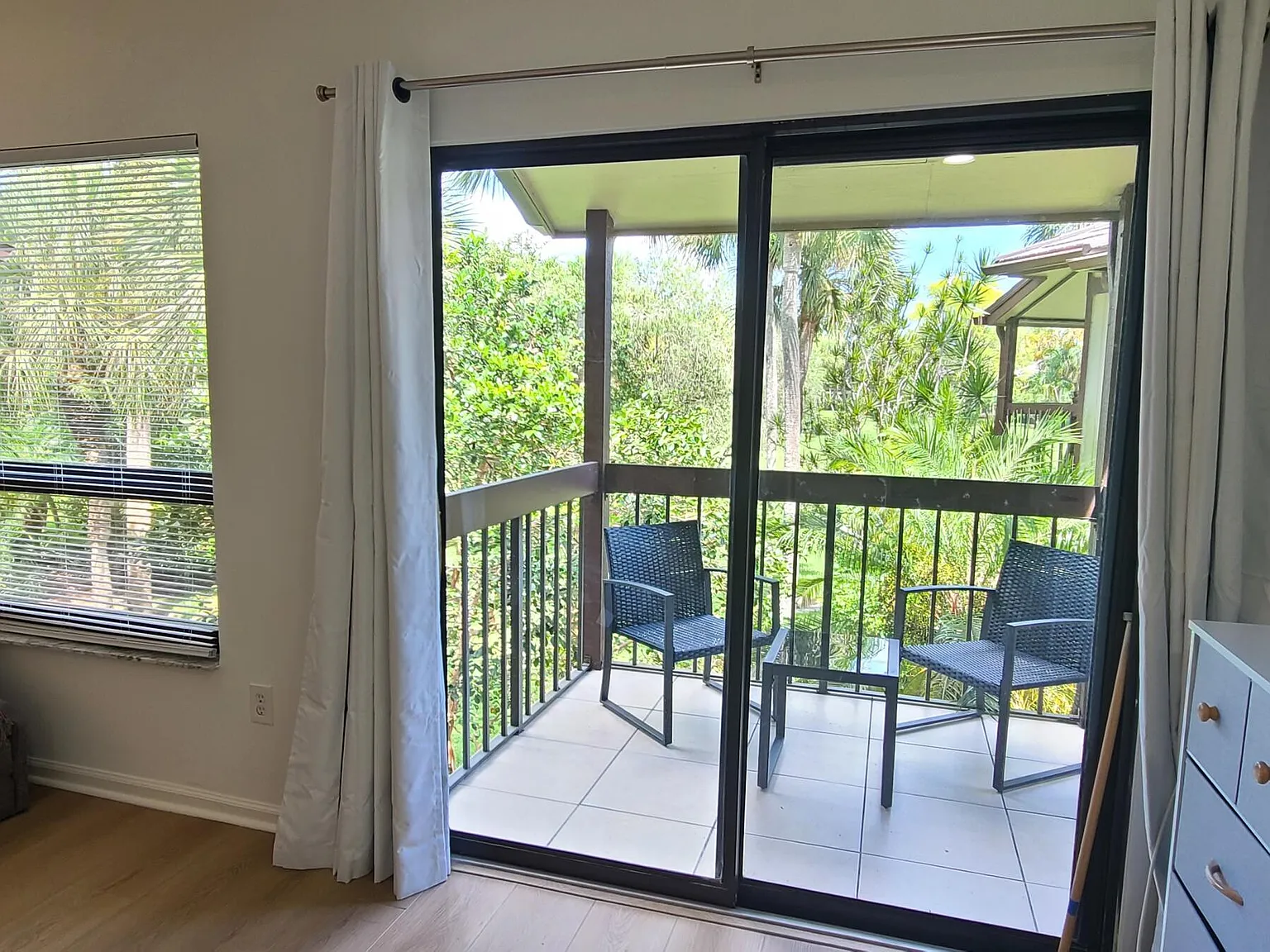 1 bed, 1.0 bath, 500 sqft, $3,500 — Photo 2