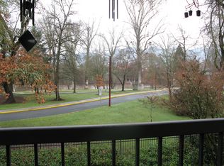 115 Rogue River Hwy APT 203, Grants Pass, OR